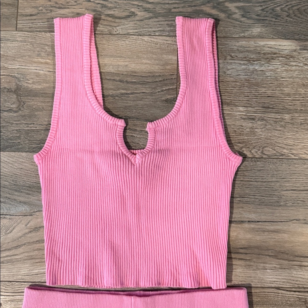 Pink Ribbed set - Picture 3 of 9